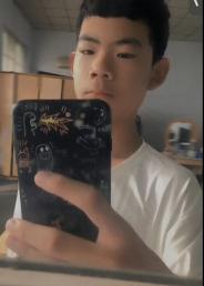 闫含俊照片(1).jpg